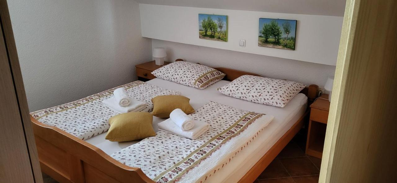 Vila Lisina Seliste Dreznicko Exteriér fotografie