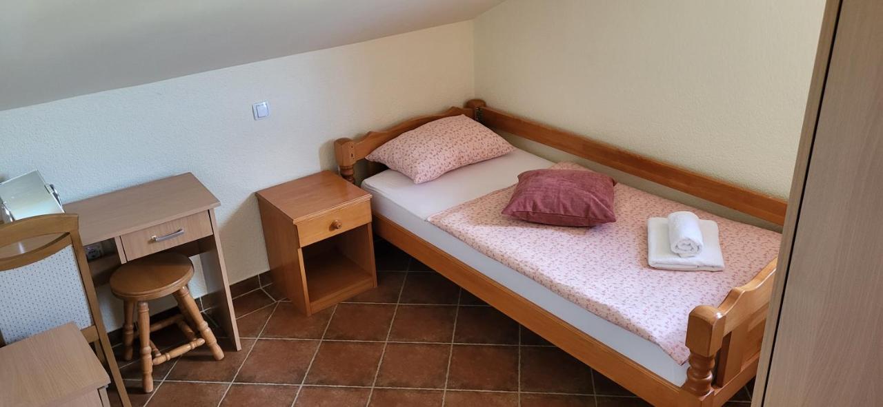Vila Lisina Seliste Dreznicko Exteriér fotografie